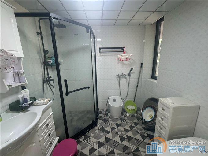 城市桃源87平精装保养很好103.8万