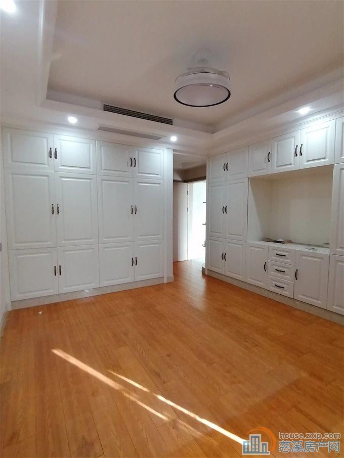 金仕华庭精装 保养好 独门独户