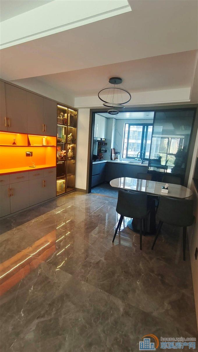 银杏小镇127平 精装拎包入住159.5