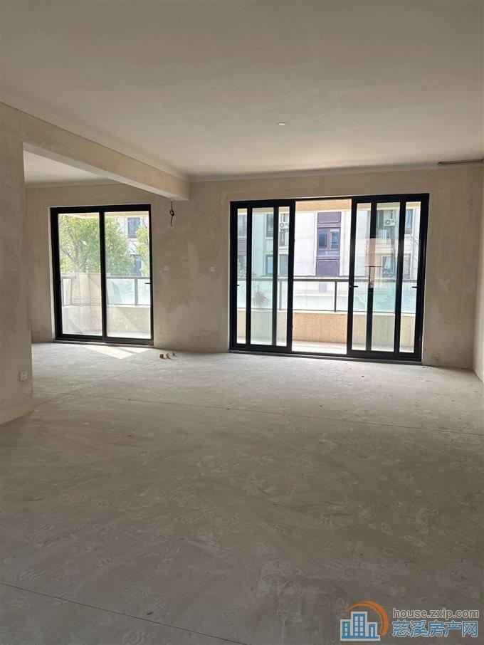 中海湖心半岛174.4平520万送双车位