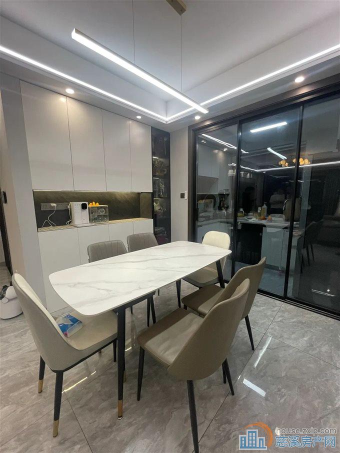 珑玥府112平 洋房 豪装带地暖208万