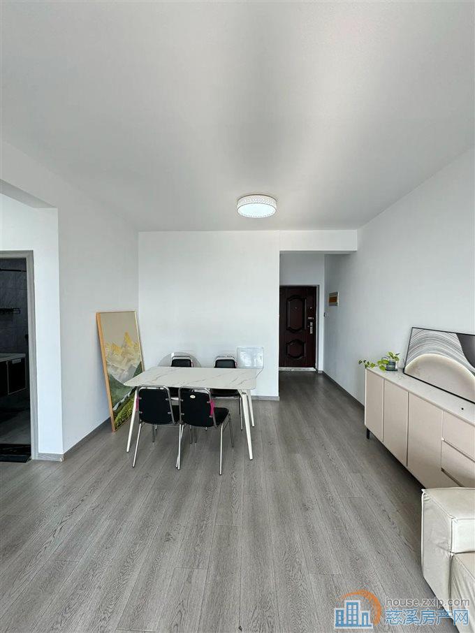 观湖佳苑93平139万视野开阔