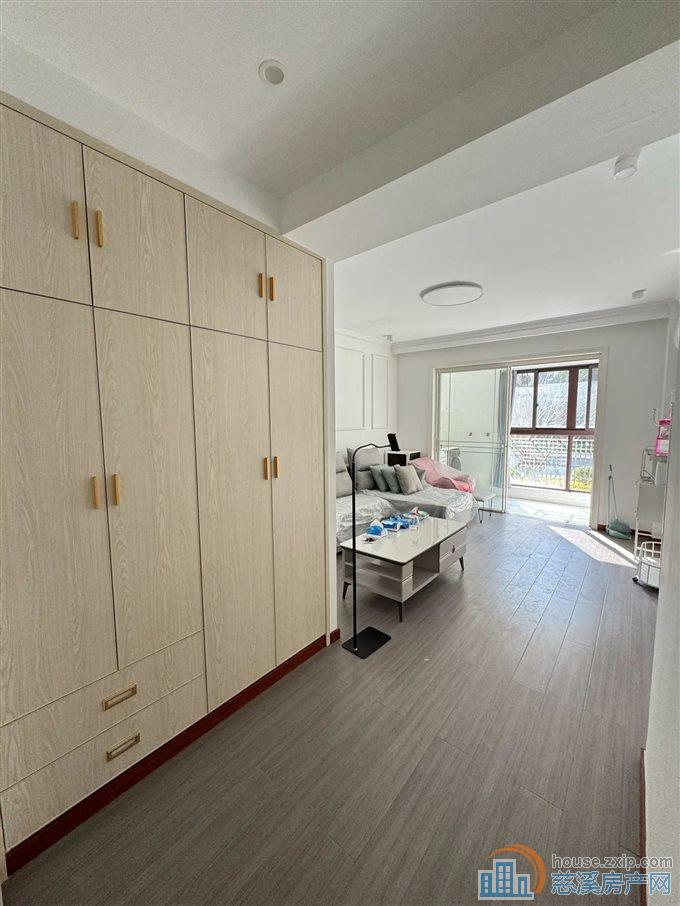 急售上笆里花苑 城西精装洋房 送车位