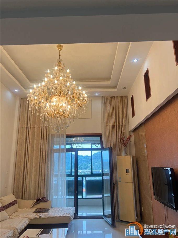 和润公寓 118平精装139.8万带车库