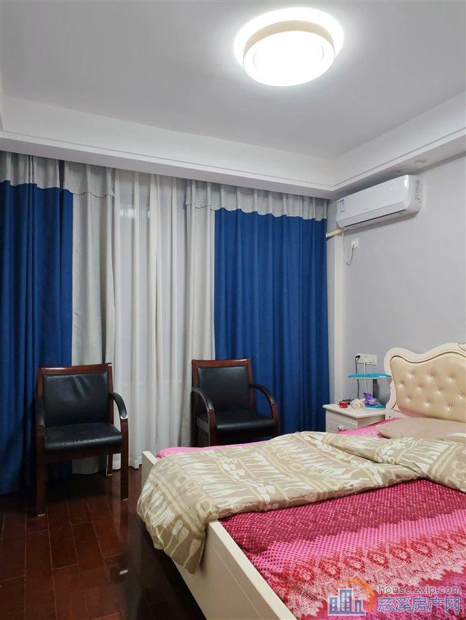 上笆里花苑85平115万有车位另算