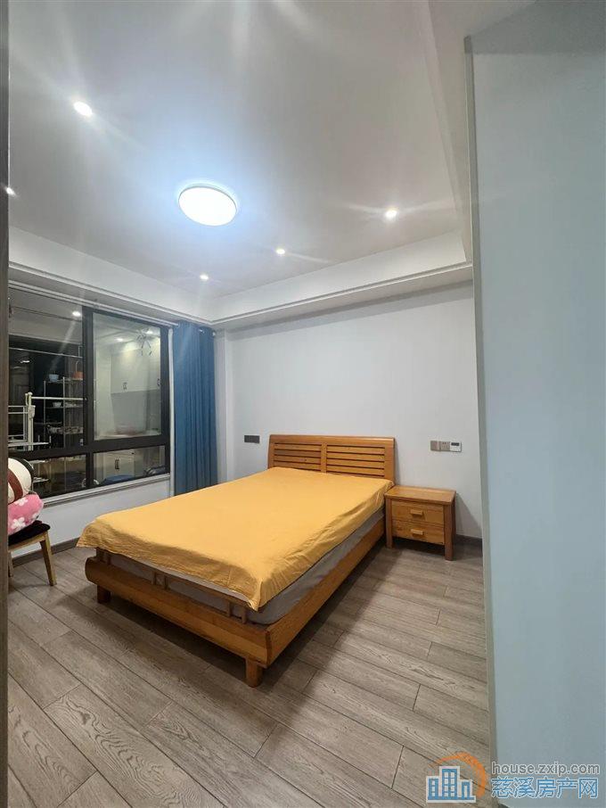 鸣北小区 精装154平185万带车位