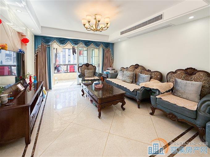 金仕华庭 装修好 122.3平送车位