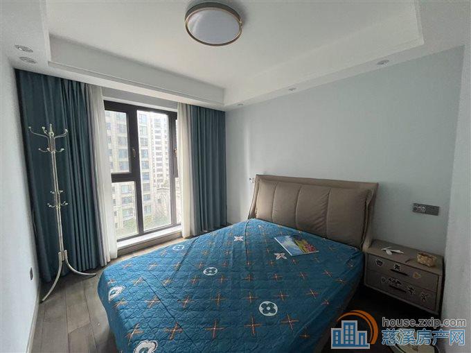 急售:【中海湖心半岛】三间朝南 精装全送