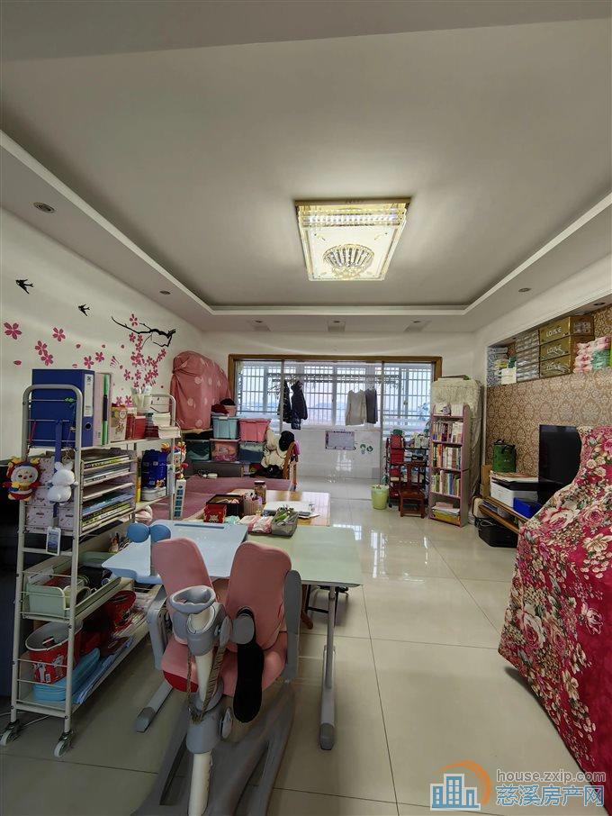 玲珑小区130平109万车位另算