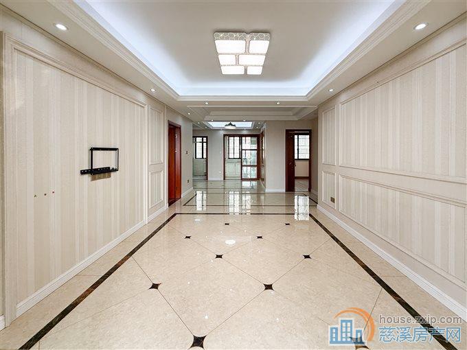 送车位杂物间兴隆苑122.5平139.8