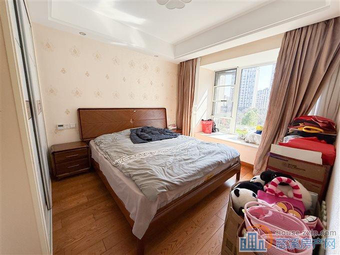 金仕华庭精装自住 中庭位置 带车位