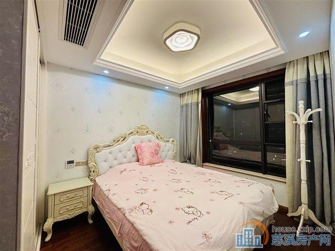 保利三期慈悦湾139平自住精装修