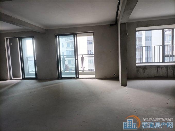 悦翠云庭小区  全新毛坯  一手流程