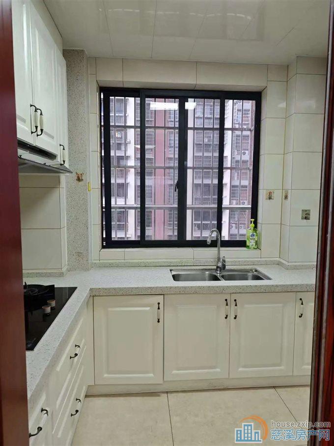 兴隆苑 122平精装电梯洋房139.8万