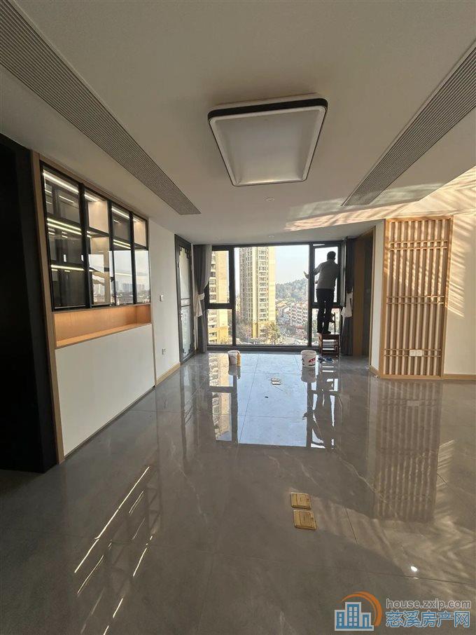 江滨之城江景苑 豪装 带双车位