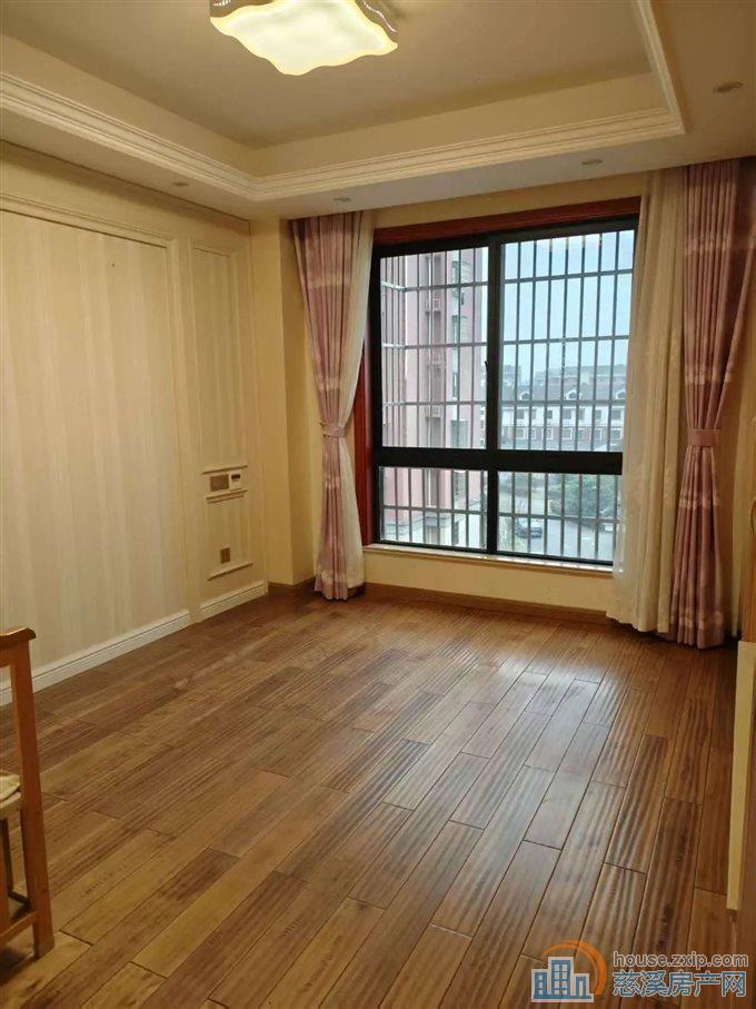 兴隆苑 122平精装电梯洋房139.8万