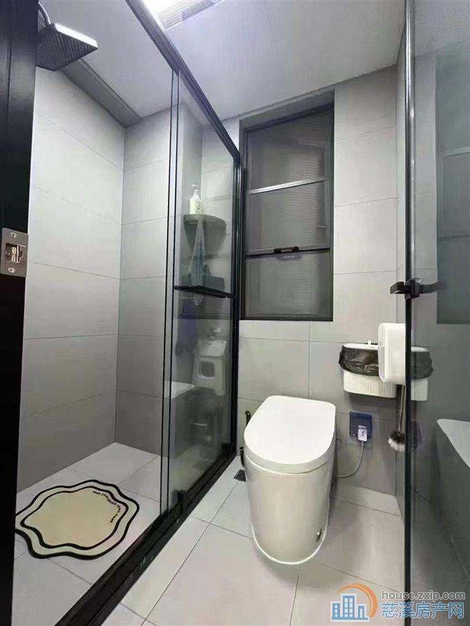 誉林府110平一楼精装3室2厅2卫