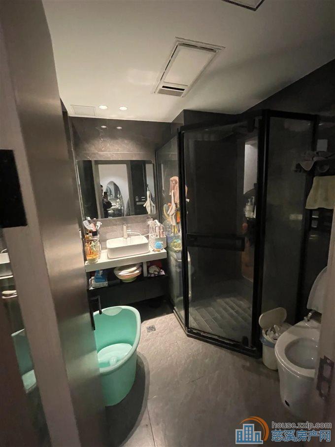 绿城惠园120平精装带车位地暖146.8