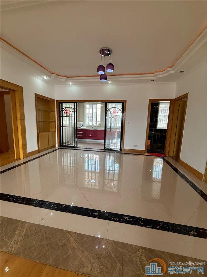 三北公寓 精装157平125.8万带车库