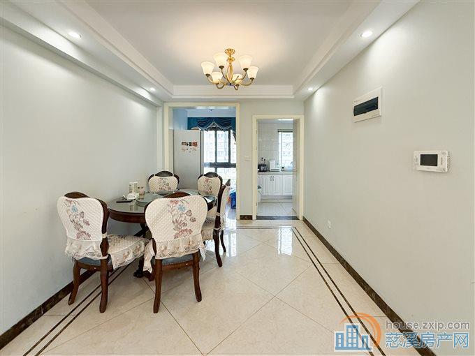 金仕华庭精装自住 一梯一户 带车位