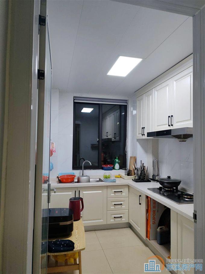 上笆里花苑85平115万有车位另算