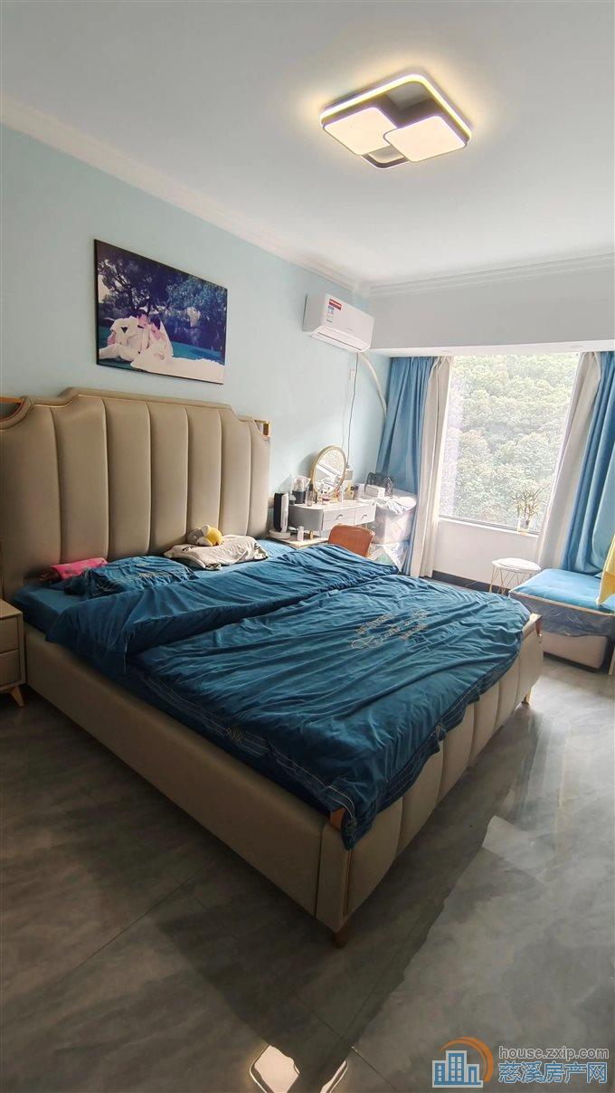 银杏小镇 精装 洋房 带车位 黄金楼层