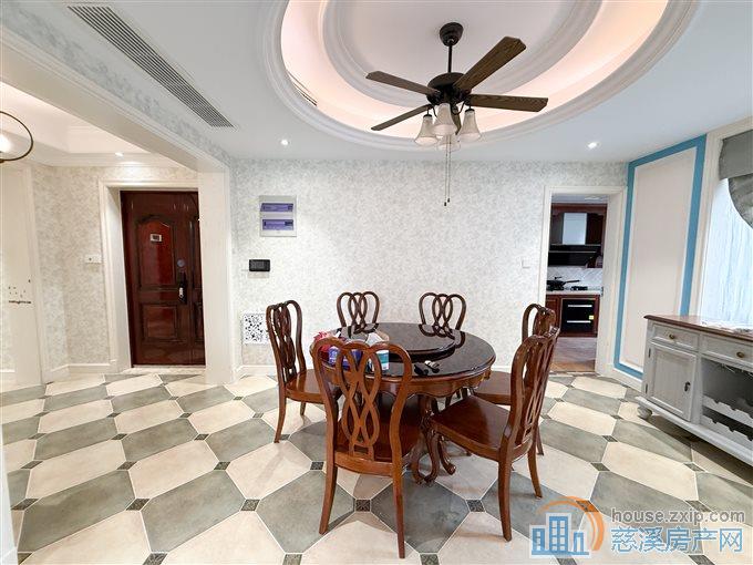 祥生祥园精装 东边套 带母子车位