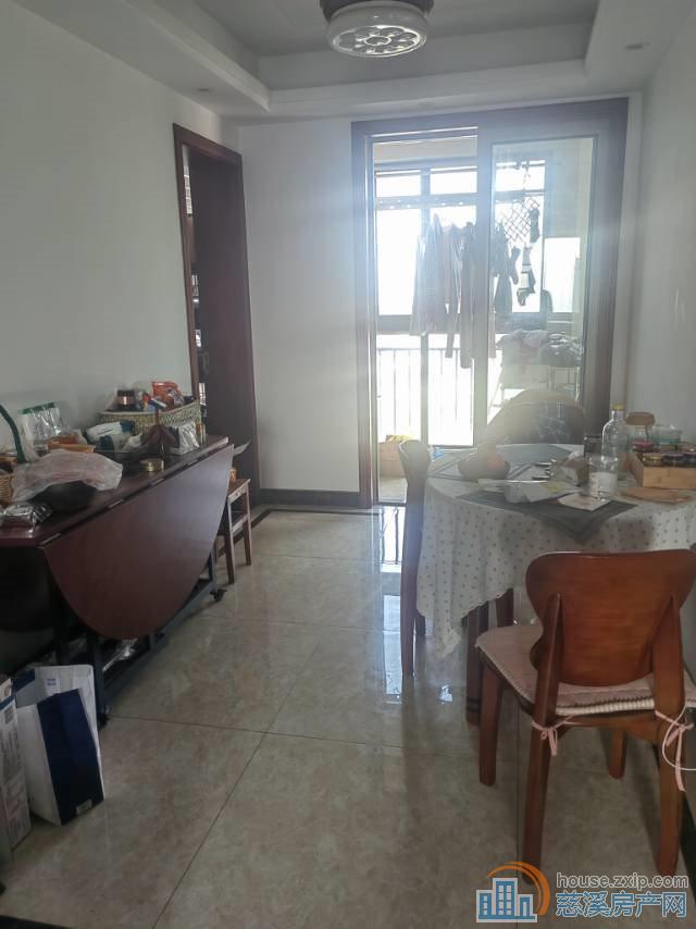 出售:伊顿花苑，3室2厅2卫，直接