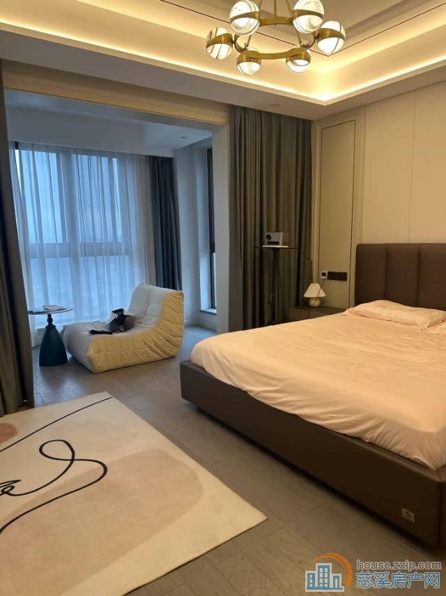 保利慈悦湾花苑 豪华装修 满五唯一