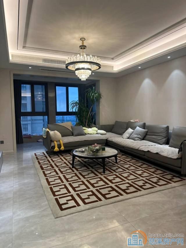 保利慈悦湾花苑 豪华装修 满五唯一