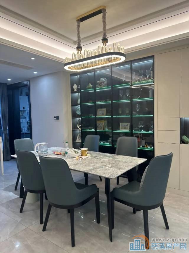 保利慈悦湾花苑 豪华装修 满五唯一