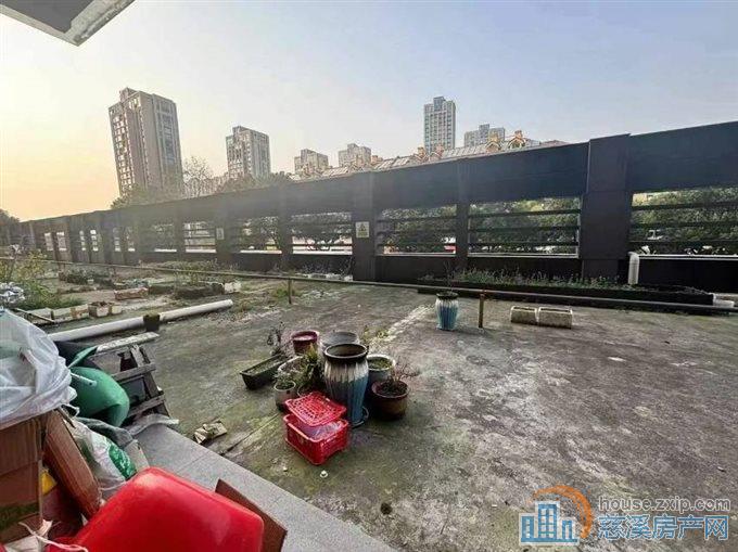 【枫华富地】134平三间朝南,大露台