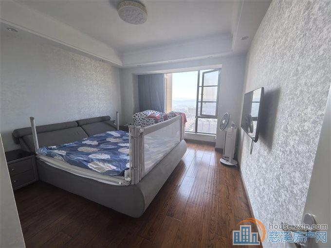 元亨雅园 精装 带车位 河景房 满五唯一