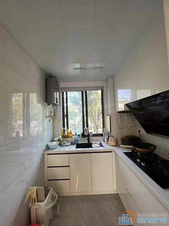 实验上林双XQ誉林府全新精装满两年 