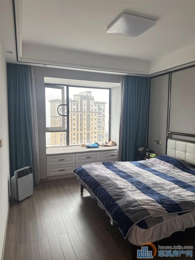 悦华府  精装修 吾悦商场旁