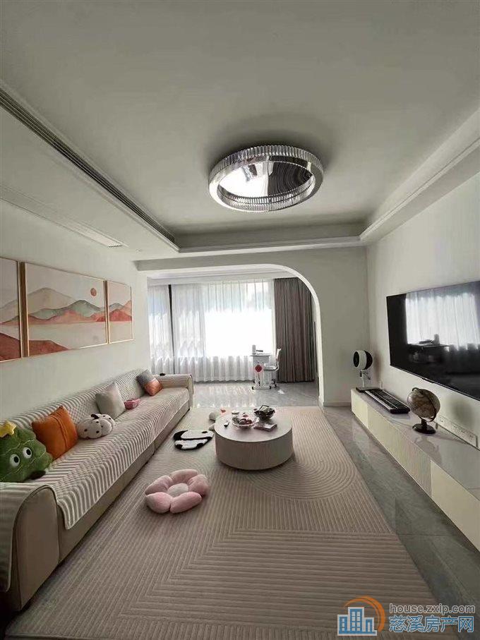 实验上林双XQ誉林府全新精装满两年 