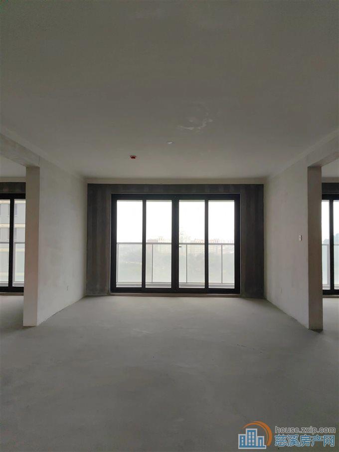 特价 市中心江滨之城带双车位 包营业税