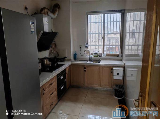 售六甲花园好楼层120平精装修59.8万