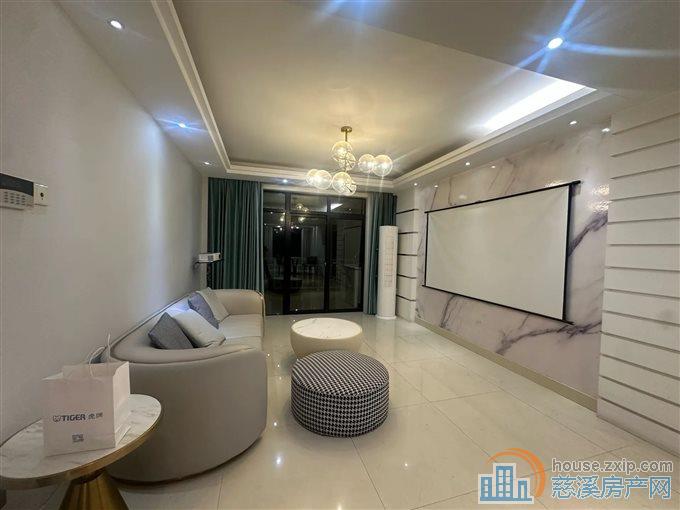 城市桃源中间楼层中庭