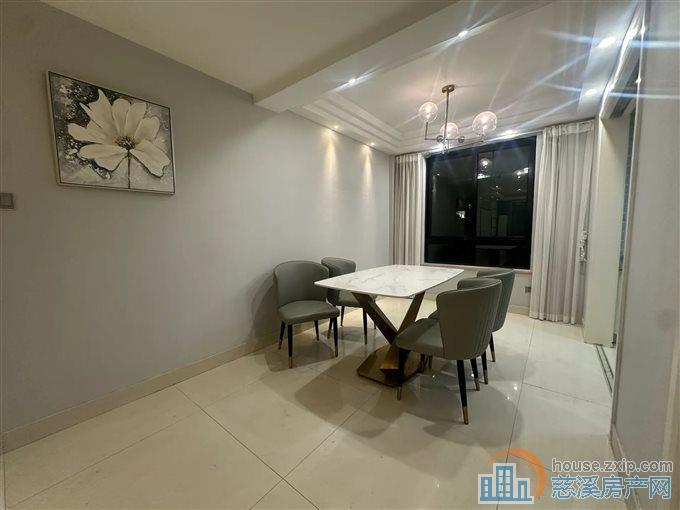 城市桃源 精装91平方118万电梯房