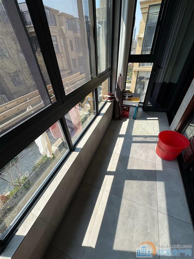 急售城西精装上叠 中梁泊景庭 阳光房露台