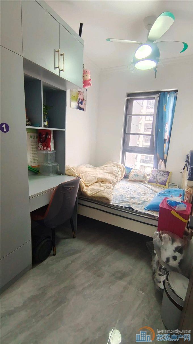 银杏小镇 精装 洋房 带车位 黄金楼层