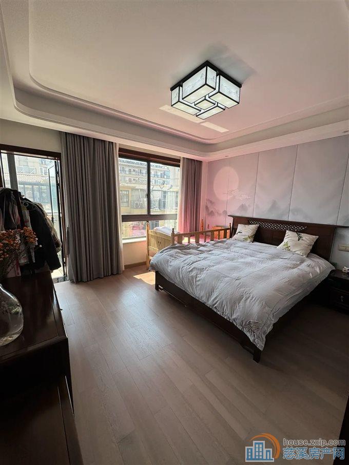 急售城西精装上叠 中梁泊景庭 阳光房露台