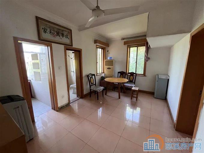 楼家新村 边套 书包房