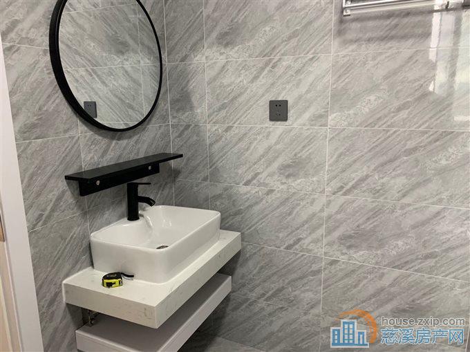 恒元新境朝东27平精装修32.8万直接