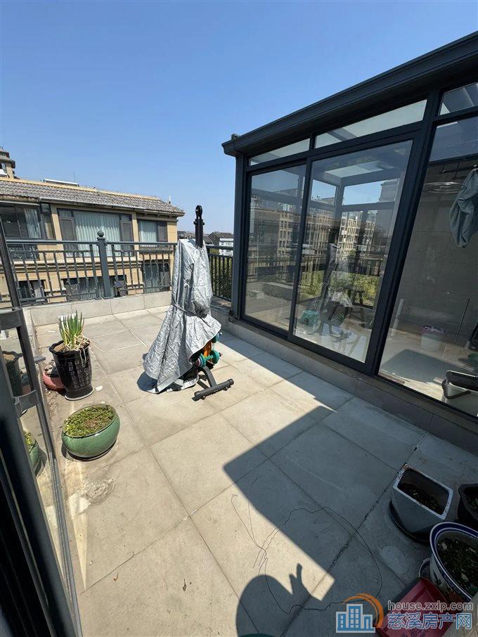 急售城西精装上叠 中梁泊景庭 阳光房露台