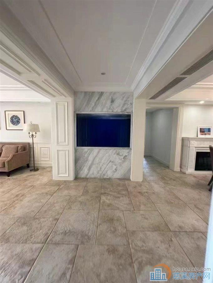 太子湾226平4房豪装带地暖468万