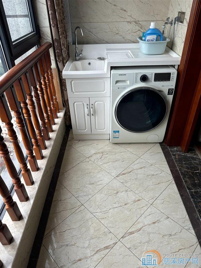 财富中心172平248万豪装100万车位