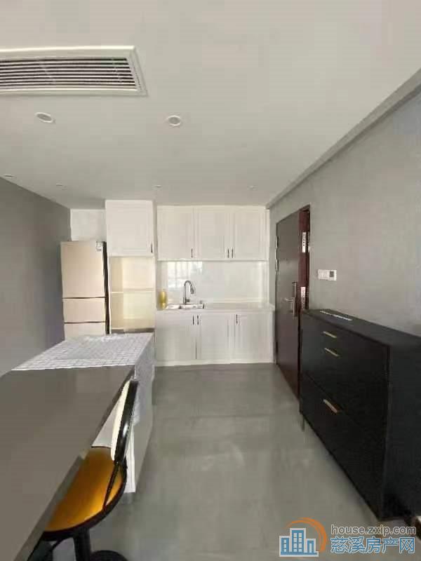 独家出售波斯曼77平117万，无读书