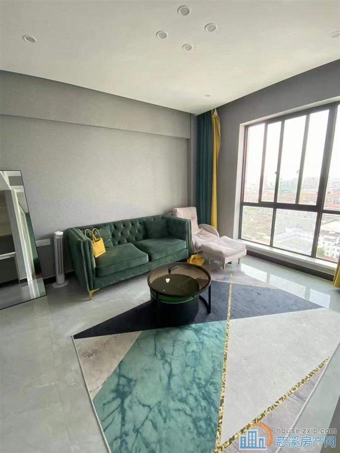 独家出售波斯曼77平117万，无读书